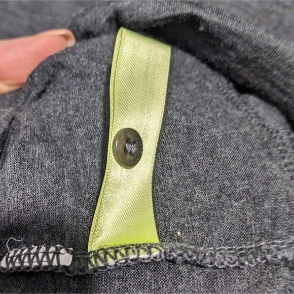 Icebreaker | Women's harmony merino wool henley in grey - Picture 9 of 10